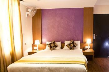 Hotel Oyo Rail Yatri Niwas